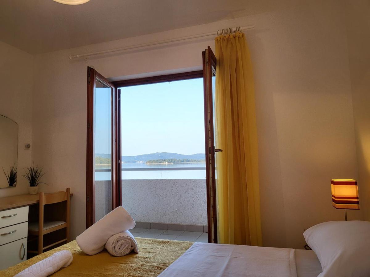 Sea&Sun Apartman Turanj Kültér fotó